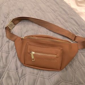 ❌Fawn Design “Fawny Pack”❌ Belt bag / Fanny pack